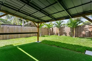 3141 NE 14th Ave, Pompano Beach, FL 33064 - Photo 8
