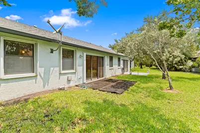 8108 NW 100th Lane, Tamarac, FL 33321 - Photo 36