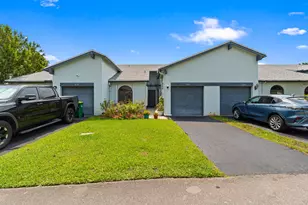 8108 NW 100th Ln, Tamarac, FL 33321 - Photo 2