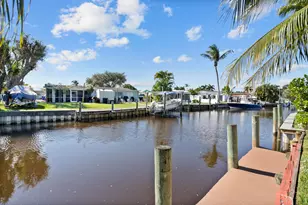 2446 SW Hideaway Ln, Stuart, FL 34994 - Photo 6
