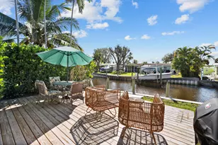 2446 SW Hideaway Ln, Stuart, FL 34994 - Photo 8