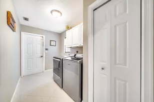 574 Juniper Pl, Wellington, FL 33414 - Photo 26