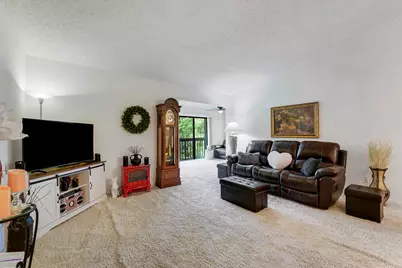 1109 Duncan Circle #203, Palm Beach Gardens, FL 33418 - Photo 2