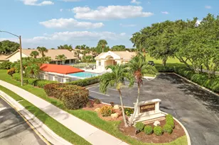 7136 Ashford Ln, Boynton Beach, FL 33472 - Photo 8