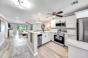 154 Lake Dora Dr, West Palm Beach, FL 33411 - Photo 1