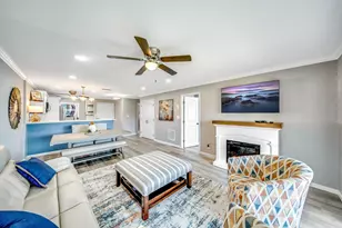 154 Lake Dora Dr, West Palm Beach, FL 33411 - Photo 4