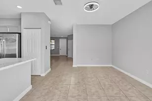 3320 W 90th St, Hialeah, FL 33018 - Photo 22