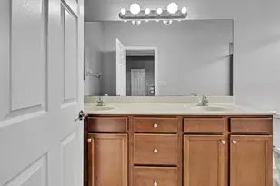 3320 W 90th St, Hialeah, FL 33018 - Photo 48