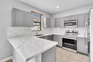3320 W 90th St, Hialeah, FL 33018 - Photo 24