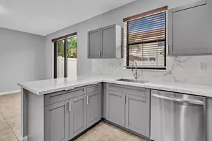 3320 W 90th St, Hialeah, FL 33018 - Photo 26