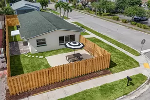 665 W 7th St, Riviera Beach, FL 33404 - Photo 2