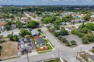 665 W 7th St, Riviera Beach, FL 33404 - Photo 60