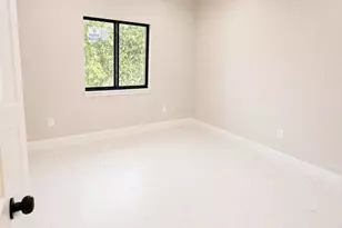 2004 Easter Ave, Fort Pierce, FL 34950 - Photo 4