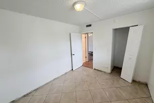 9230 Lagoon Pl, Davie, FL 33324 - Photo 10
