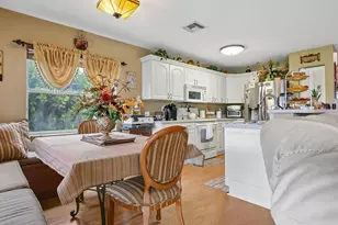 6205 Lansdowne Cir, Boynton Beach, FL 33472 - Photo 10