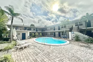 660 NE 11th Ave, Fort Lauderdale, FL 33304 - Photo 2