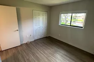 450 W Palm Cir Circle W, Pembroke Pines, FL 33025 - Photo 8