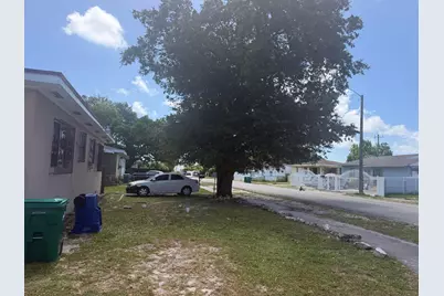 7803 NW 8th Avenue, Miami, FL 33150 - Photo 2