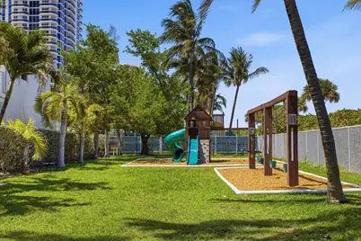 4747 Collins Avenue #1109, Miami Beach, FL 33140 - Photo 38