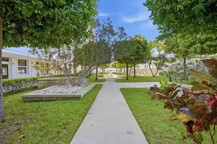 4747 Collins Ave, Miami Beach, FL 33140 - Photo 30