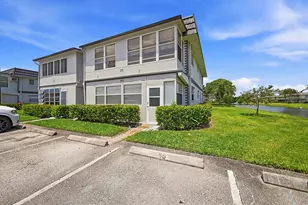 383 Saxony Ln, Delray Beach, FL 33446 - Photo 1