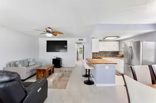 253 Prescott M, Deerfield Beach, FL 33442 - Photo 2