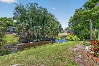 170 Maple Avenue W, Palm Beach Gardens, FL 33410 - Photo 8