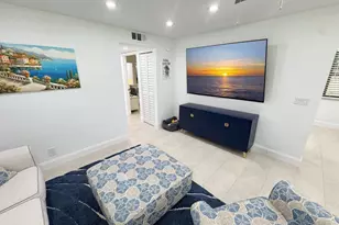 18 Piedmont A, Delray Beach, FL 33484 - Photo 2