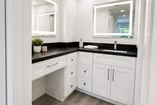 3930 Oaks Clubhouse Dr, Pompano Beach, FL 33069 - Photo 12