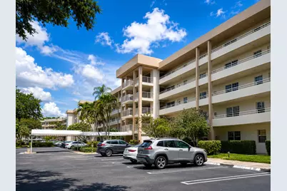 3930 Oaks Clubhouse Drive #303, Pompano Beach, FL 33069 - Photo 18