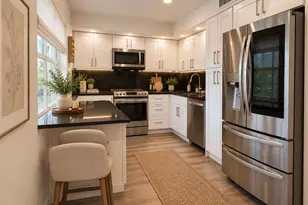 3930 Oaks Clubhouse Dr, Pompano Beach, FL 33069 - Photo 6