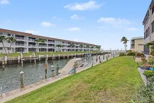 111 Doolen Ct, North Palm Beach, FL 33408 - Photo 10