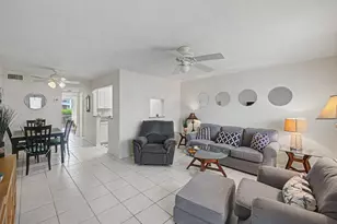 111 Doolen Ct, North Palm Beach, FL 33408 - Photo 2