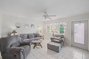 111 Doolen Ct, North Palm Beach, FL 33408 - Photo 4
