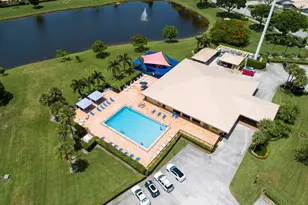 5385 Eagle Lake Dr, Palm Beach Gardens, FL 33418 - Photo 18