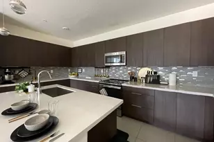 4713 NW 84th Ct, Doral, FL 33166 - Photo 4