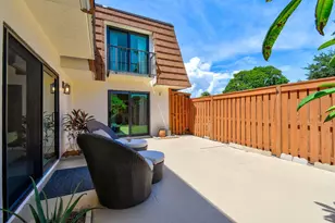 3900 SE County Line Rd, Jupiter, FL 33469 - Photo 4