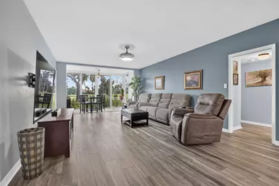 3960 Oaks Clubhouse #110, Pompano Beach, FL 33069 - Photo 10