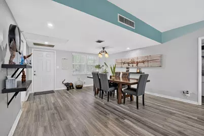 3960 Oaks Clubhouse #110, Pompano Beach, FL 33069 - Photo 12