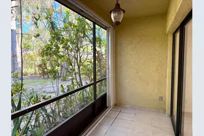 400 18th Street #B4, Vero Beach, FL 32960 - Photo 8