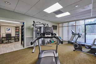 2425 Presidential Way, West Palm Beach, FL 33401 - Photo 32