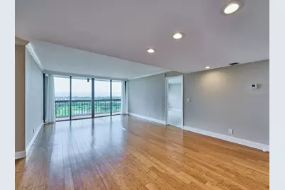 2425 Presidential Way #1405, West Palm Beach, FL 33401 - Photo 18