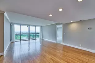 2425 Presidential Way, West Palm Beach, FL 33401 - Photo 18