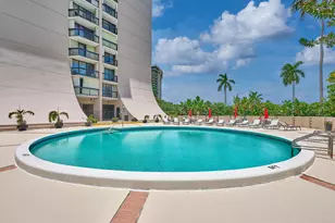 2425 Presidential Way, West Palm Beach, FL 33401 - Photo 28