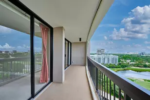 2425 Presidential Way, West Palm Beach, FL 33401 - Photo 22