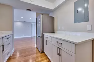 2425 Presidential Way, West Palm Beach, FL 33401 - Photo 14