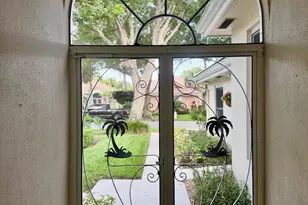 198 Hampton Cir, Jupiter, FL 33458 - Photo 2