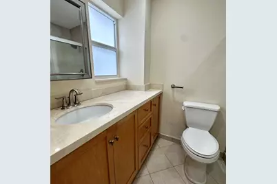 815 Middle River Drive #110, Fort Lauderdale, FL 33304 - Photo 10