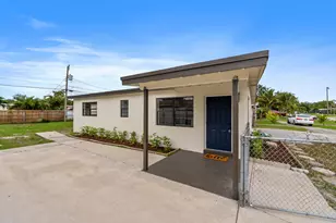 2415 Lewis, West Palm Beach, FL 33415 - Photo 2