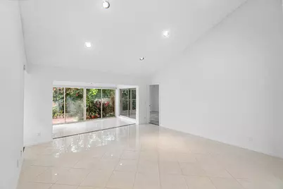 5635 Kiowa Circle, Boynton Beach, FL 33437 - Photo 14